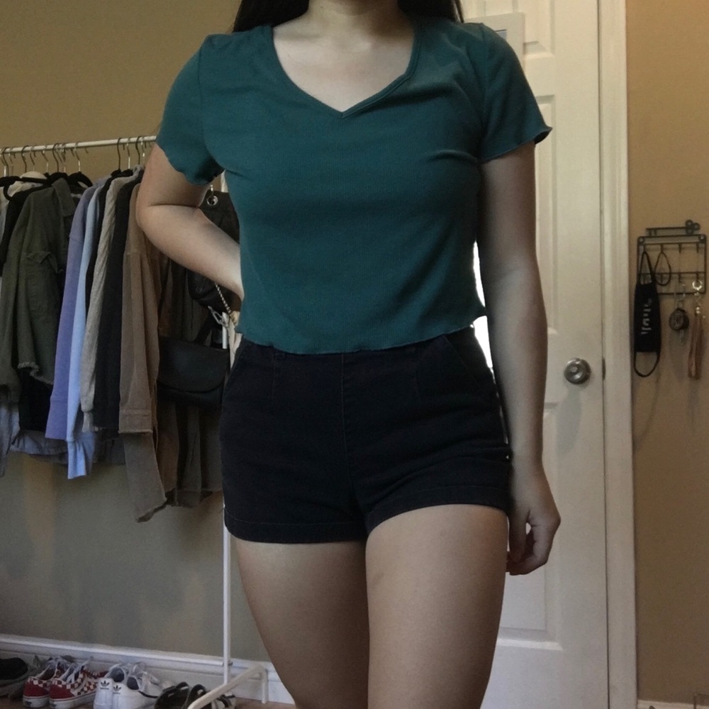 Cropped top